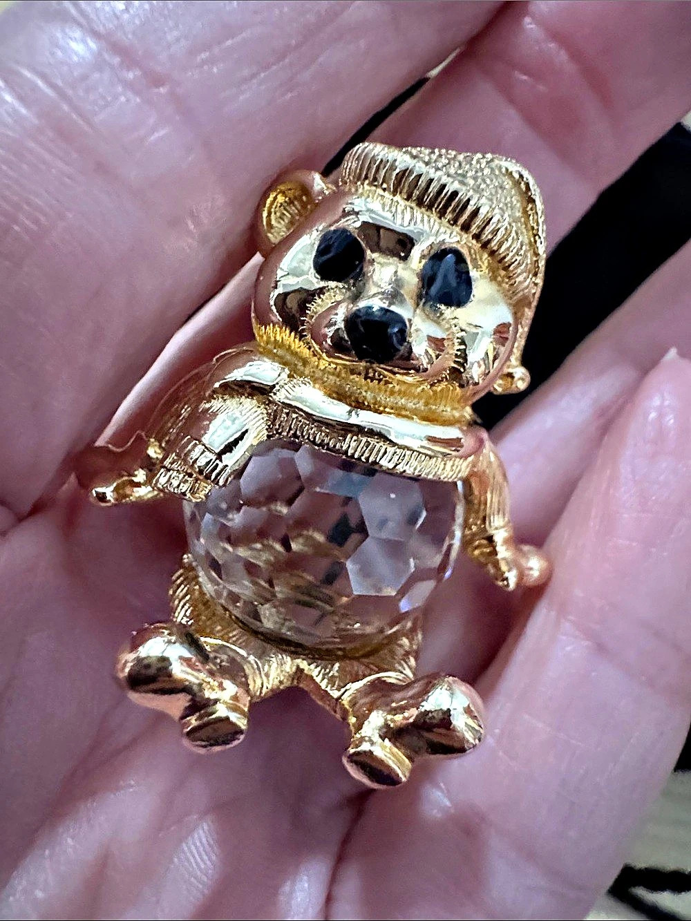 Swarovski Crystal Bear Brooch in Gold Like New